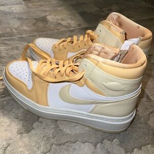 Nike air Jordan 1!!